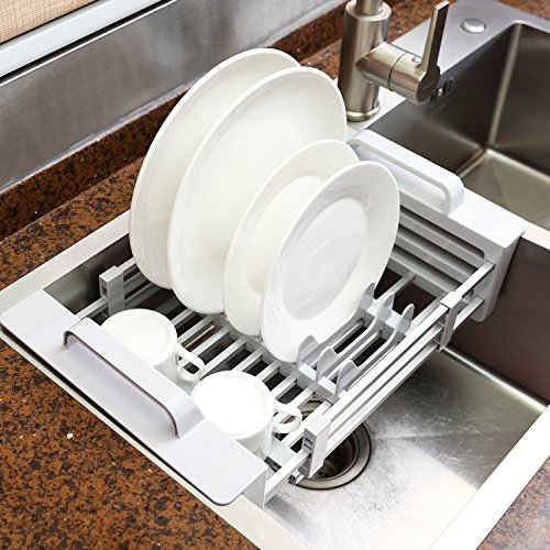 AN EXPANDABLE DRYING RACK THAT FITS OVER YOUR SINK