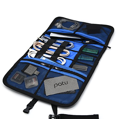 A TRAVEL CASE THAT KEEPS ALL YOUR ACCESSORIES ORGANIZED