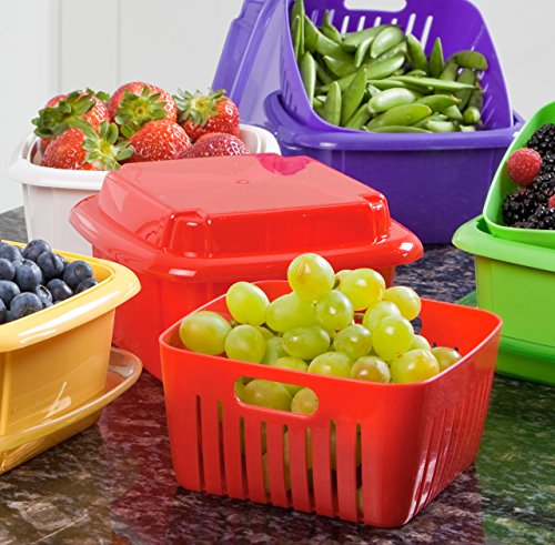 THIS FRUIT BOX KEEPS YOUR BERRIES FRESHER LONGER