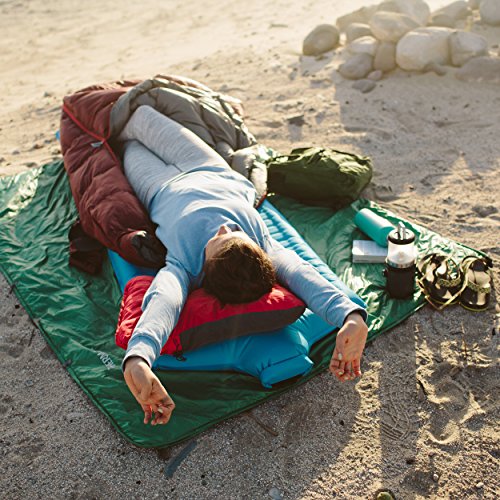 THIS TRAVEL PILLOW THAT'S A MUST-HAVE ON CAMPING TRIPS