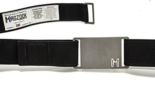 A MAGNETIC BELT WITH ZERO HOLES, SO YOU CAN CLASP IT WHEREVER